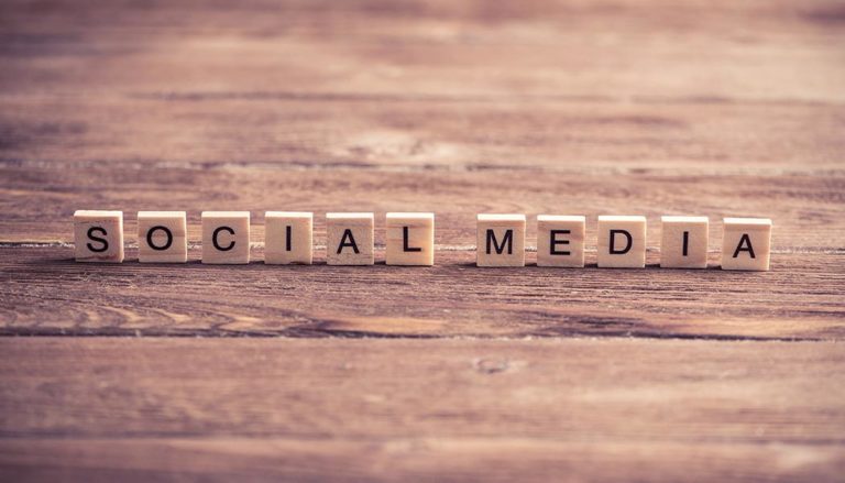 Social-Media-Summary
