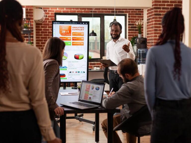 Why Do Businesses Work With Marketing Agencies?
